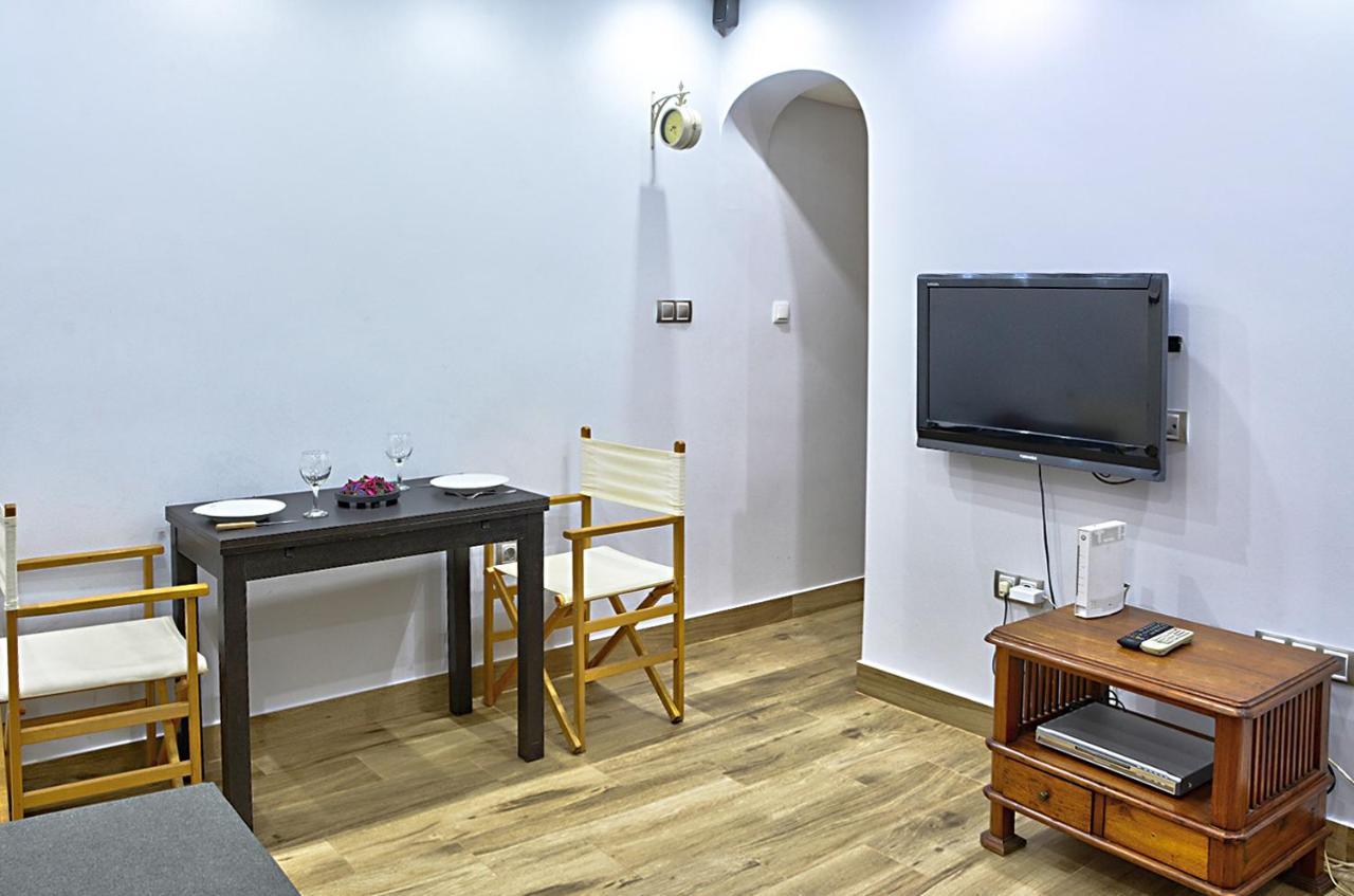 Apartamento Triana เซบีญา ภายนอก รูปภาพ